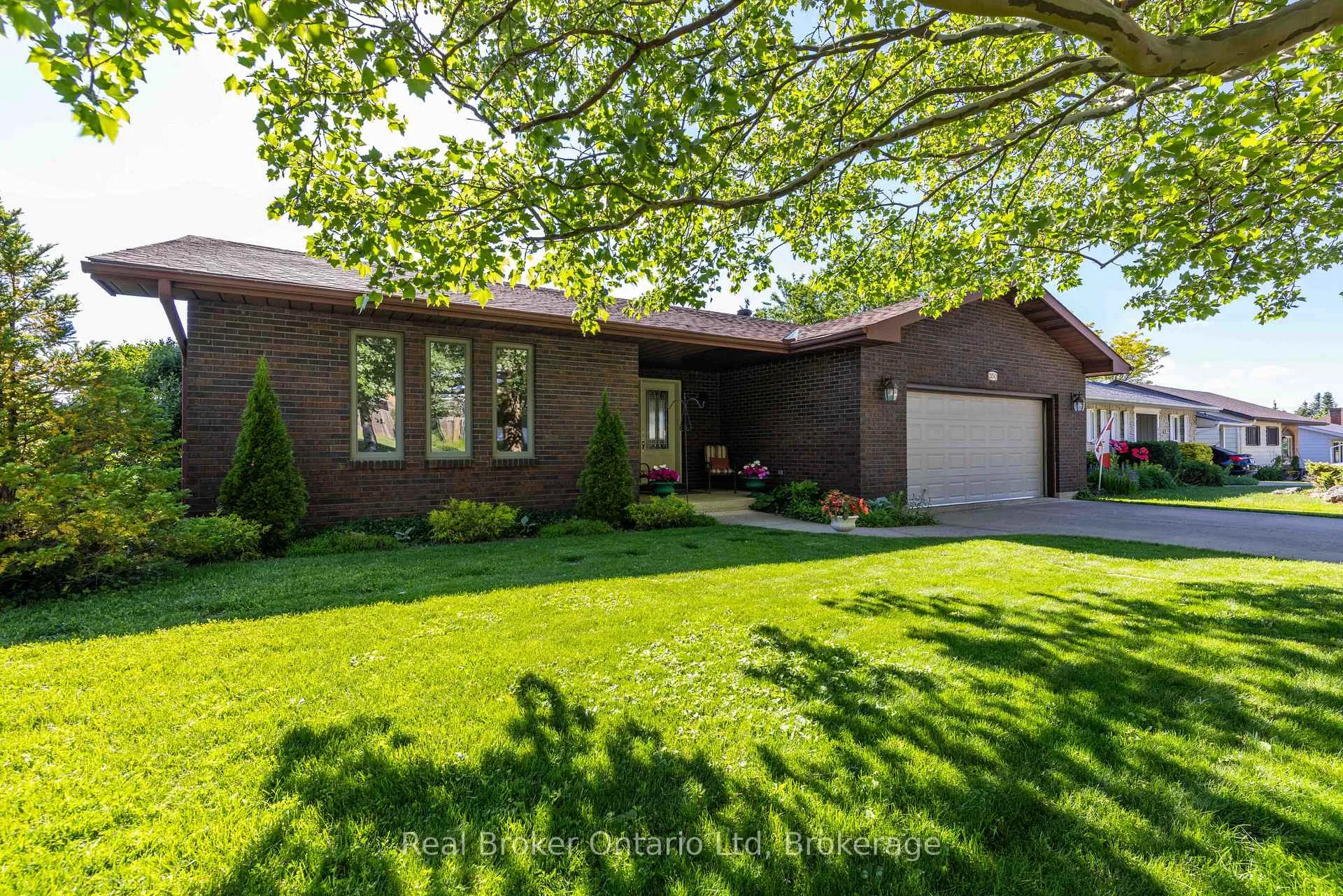 Photo 1 of 350 8th A Avenue E, Owen Sound — HOMEH
