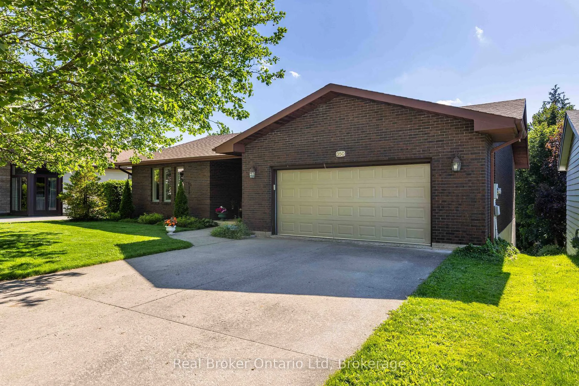 Photo 2 of 350 8th A Avenue E, Owen Sound — HOMEH