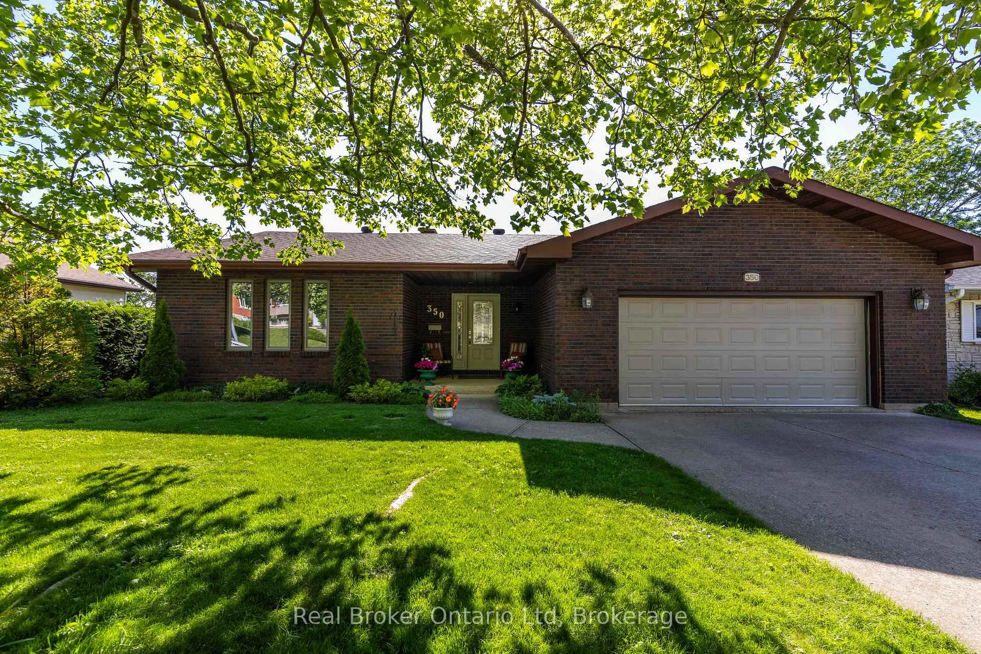 Photo 3 of 350 8th A Avenue E, Owen Sound — HOMEH
