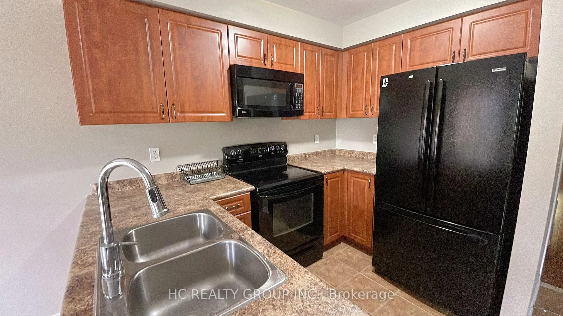 Photo 5 of 2301 Winlord Place, Oshawa, Windfields — HOMEH