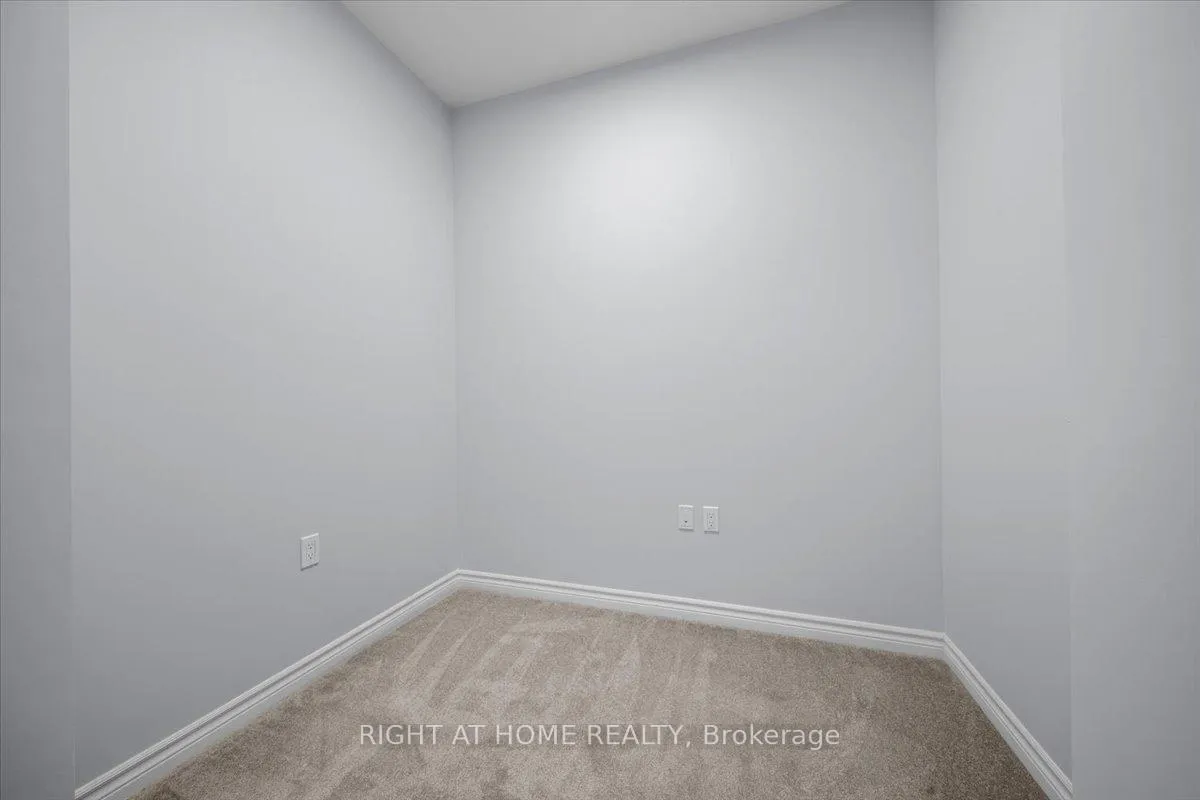 Photo 4 of Unit 306, 1350 Hemlock Road, Ottawa, Manor Park — HOMEH