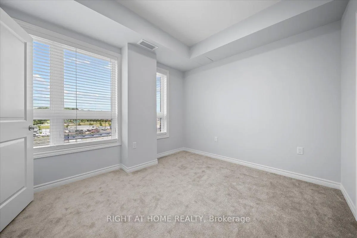 Photo 9 of Unit 306, 1350 Hemlock Road, Ottawa, Manor Park — HOMEH