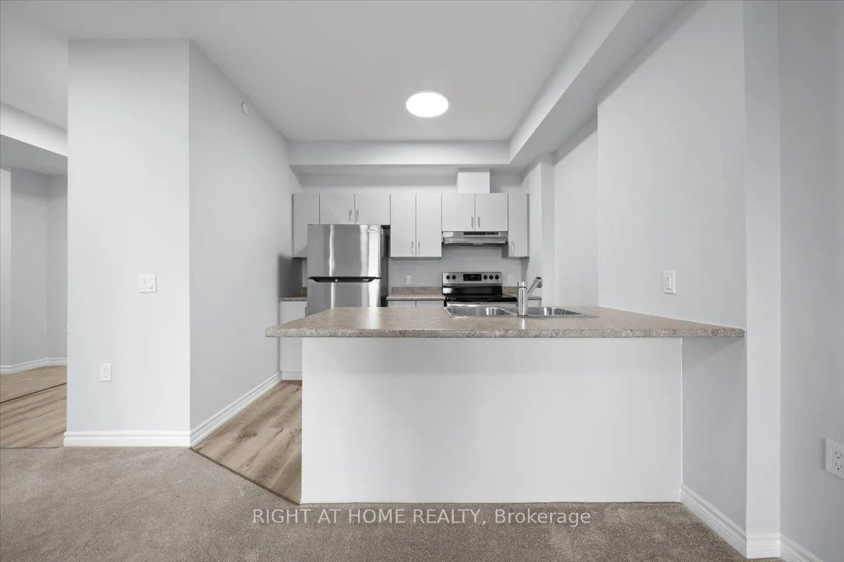 Photo 13 of Unit 306, 1350 Hemlock Road, Ottawa, Manor Park — HOMEH
