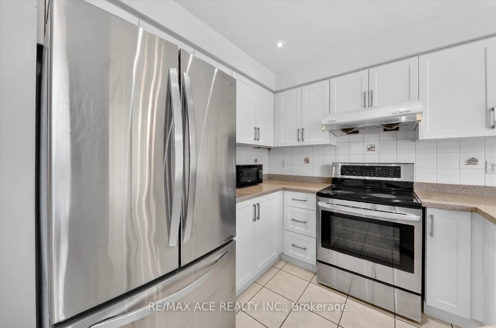 Photo 19 of 42 Feather Reed Way, Brampton, Sandringham-Wellington — HOMEH