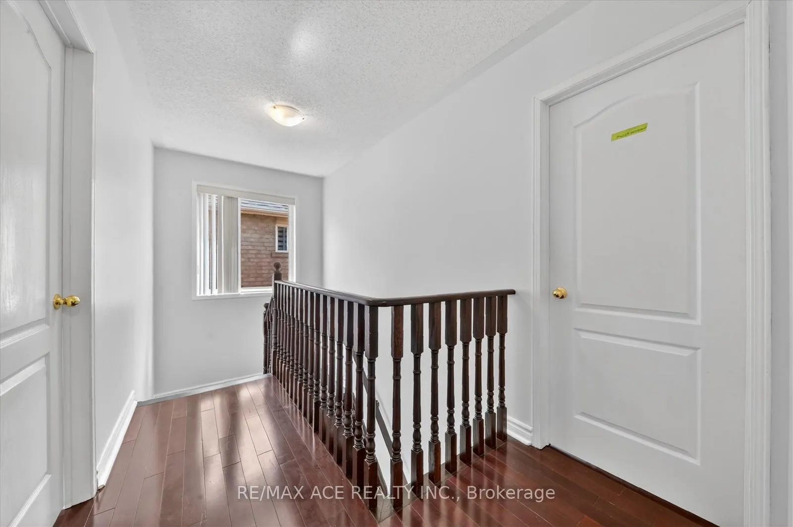 Photo 23 of 42 Feather Reed Way, Brampton, Sandringham-Wellington — HOMEH