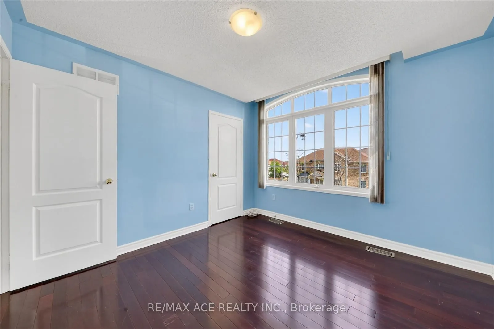Photo 29 of 42 Feather Reed Way, Brampton, Sandringham-Wellington — HOMEH