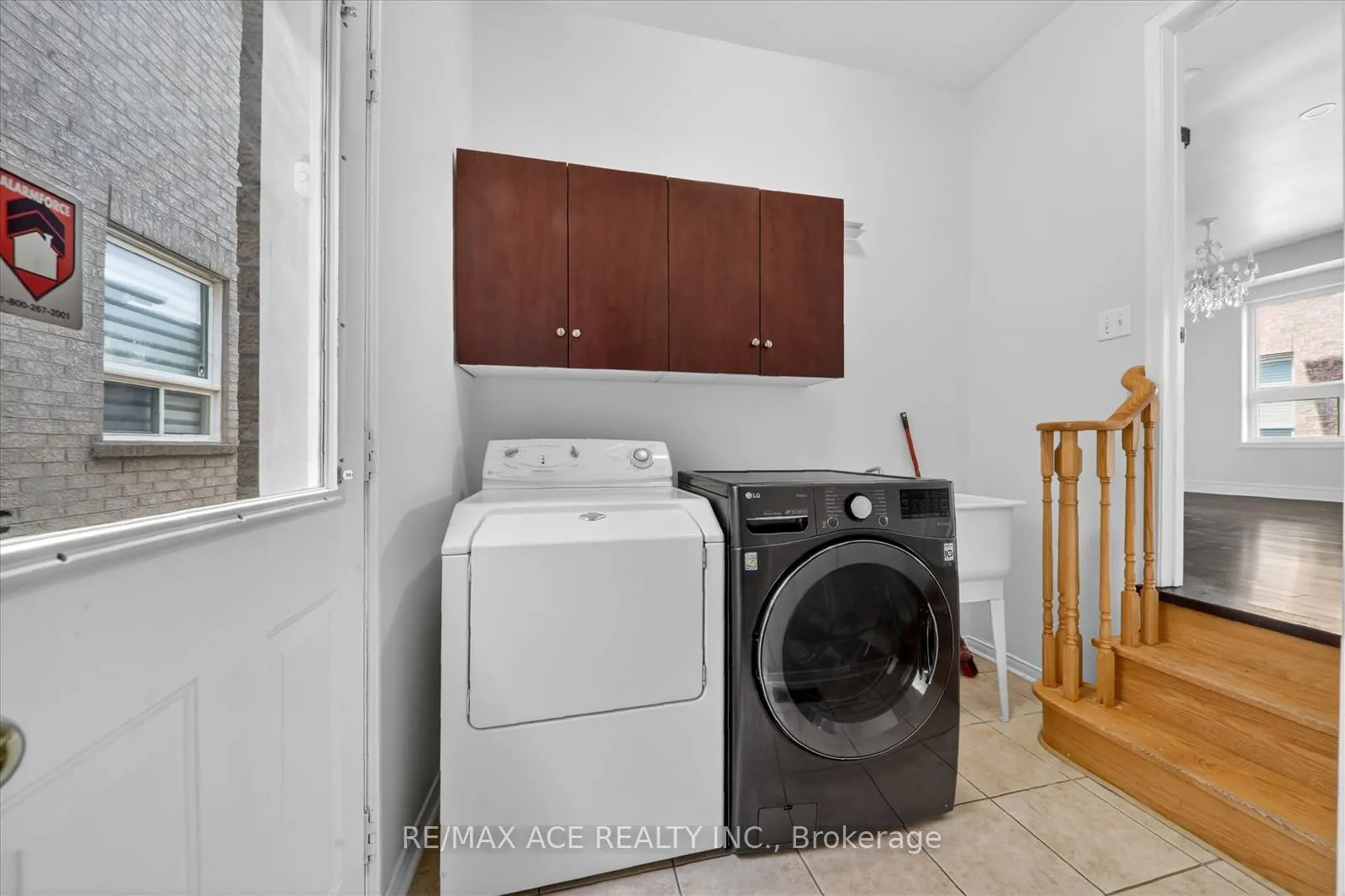 Photo 33 of 42 Feather Reed Way, Brampton, Sandringham-Wellington — HOMEH