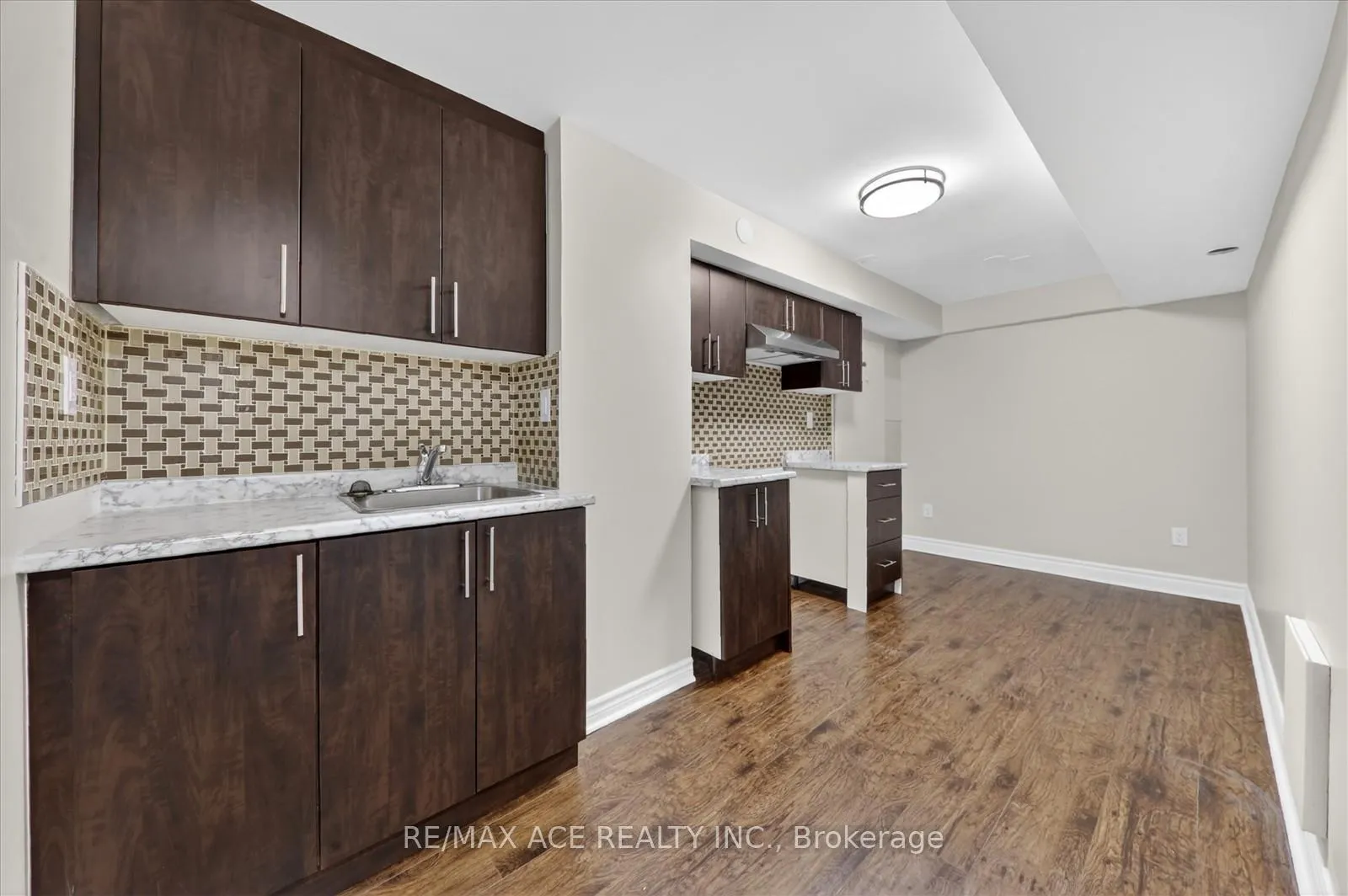Photo 38 of 42 Feather Reed Way, Brampton, Sandringham-Wellington — HOMEH