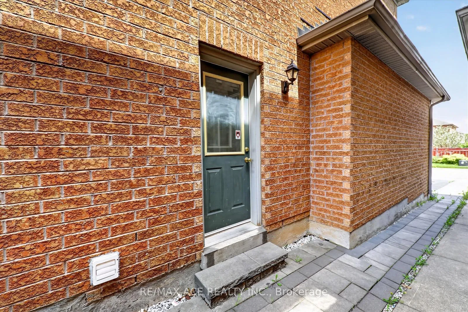 Photo 42 of 42 Feather Reed Way, Brampton, Sandringham-Wellington — HOMEH