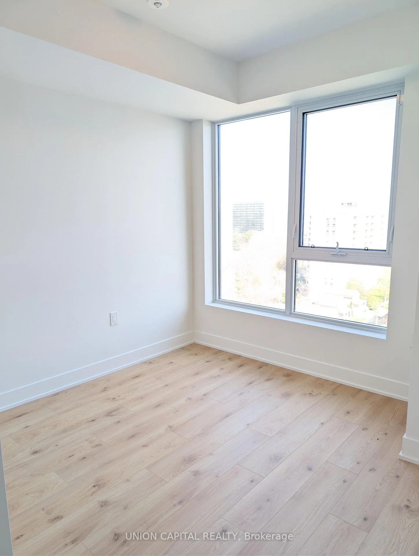 Photo 14 of Unit 1007, 2088 James Street, Burlington, Brant — HOMEH