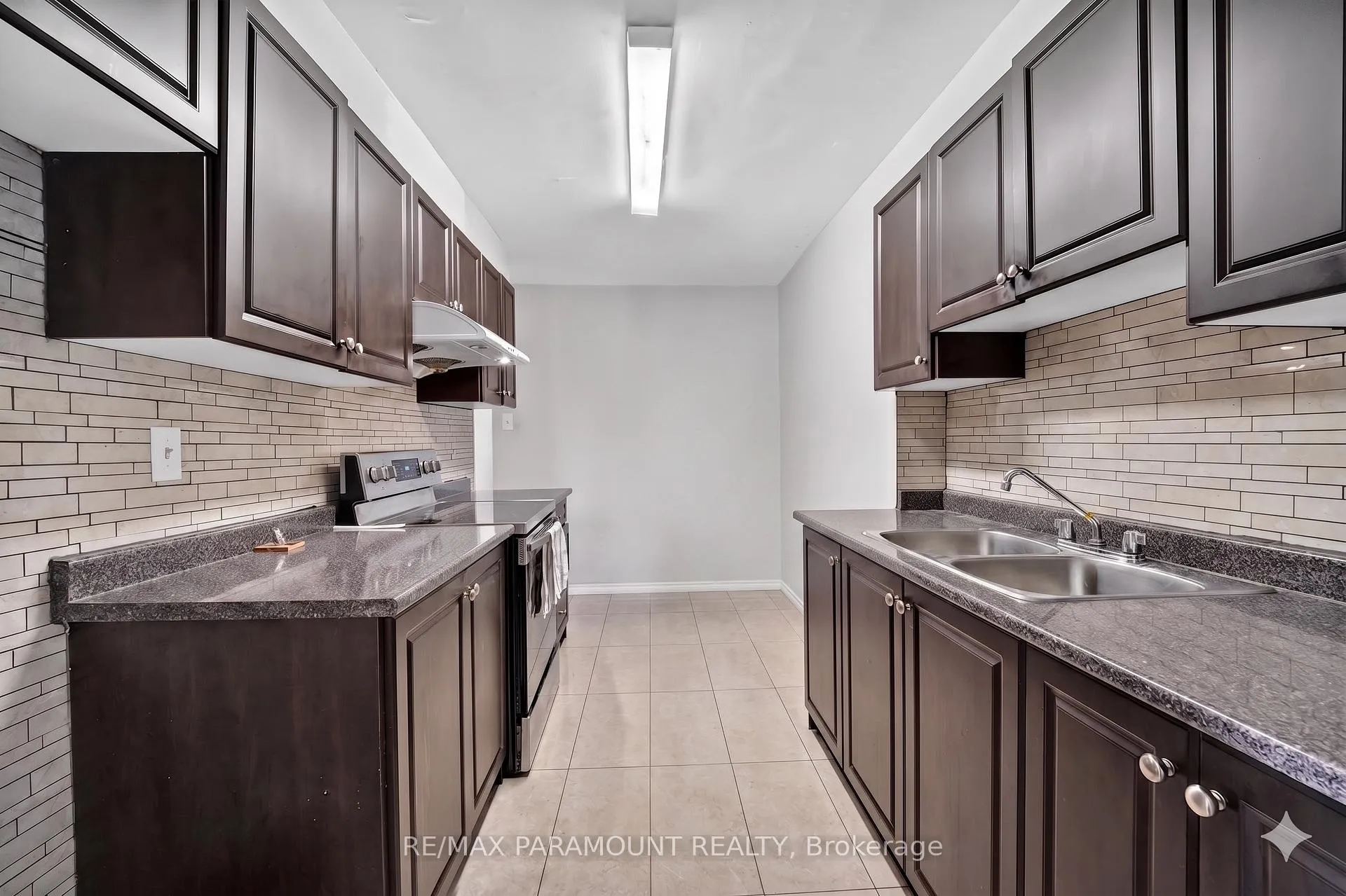 Photo 24 of Unit 1011, 2645 Kipling Avenue, Etobicoke, Mount Olive-Silverstone-Jamestown — HOMEH