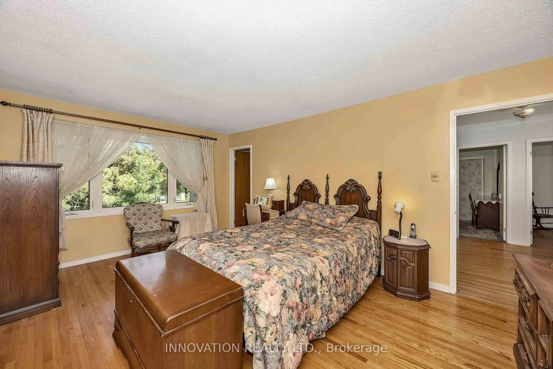 Photo 15 of 8 Sandwell Crescent, Ottawa, Kanata - Beaverbrook — HOMEH