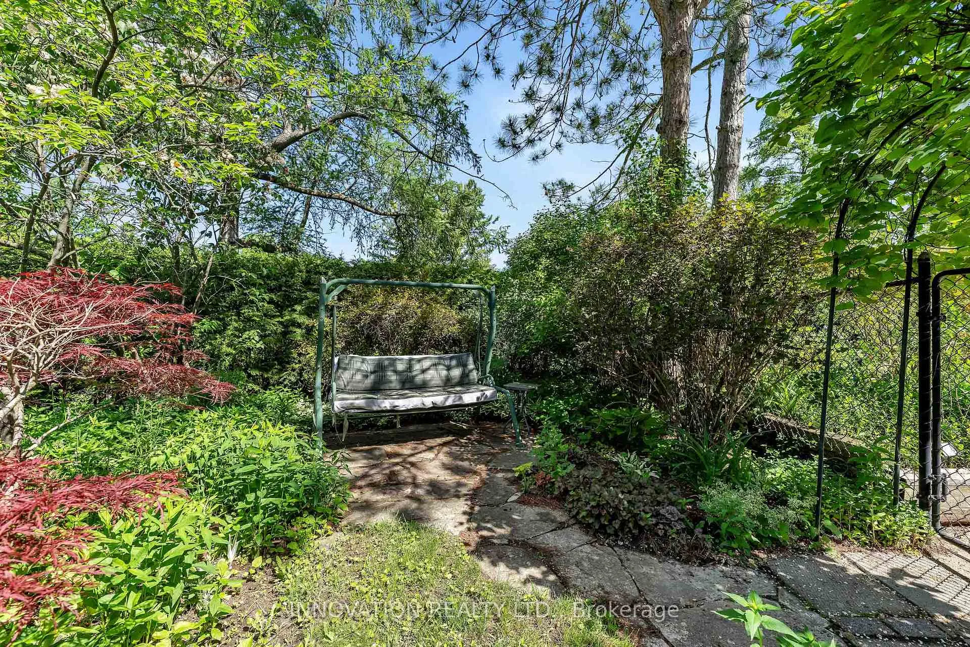 Photo 28 of 8 Sandwell Crescent, Ottawa, Kanata - Beaverbrook — HOMEH