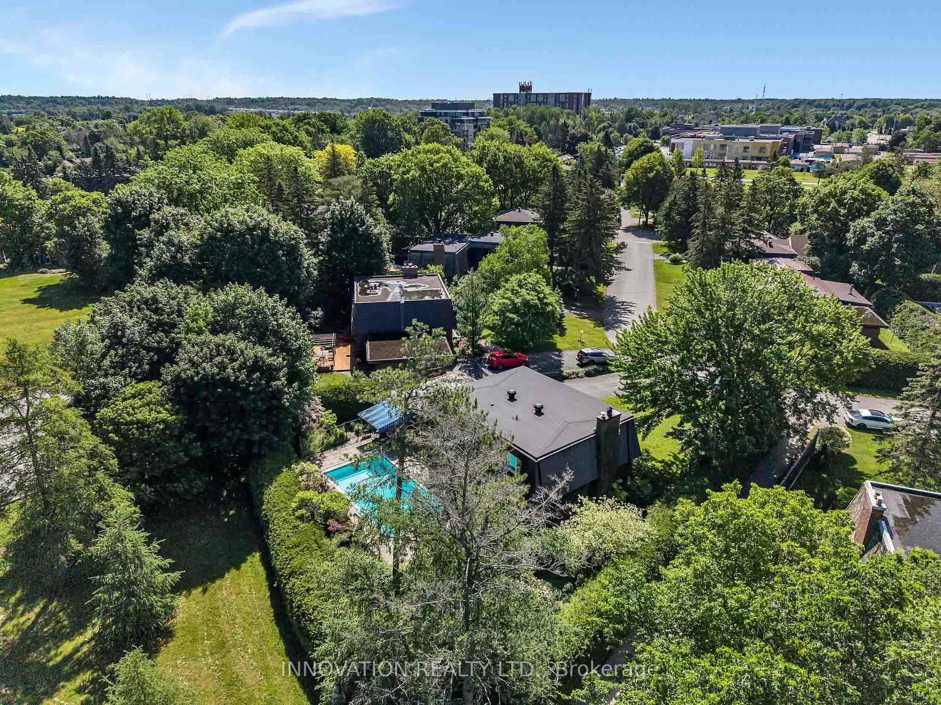 Photo 31 of 8 Sandwell Crescent, Ottawa, Kanata - Beaverbrook — HOMEH