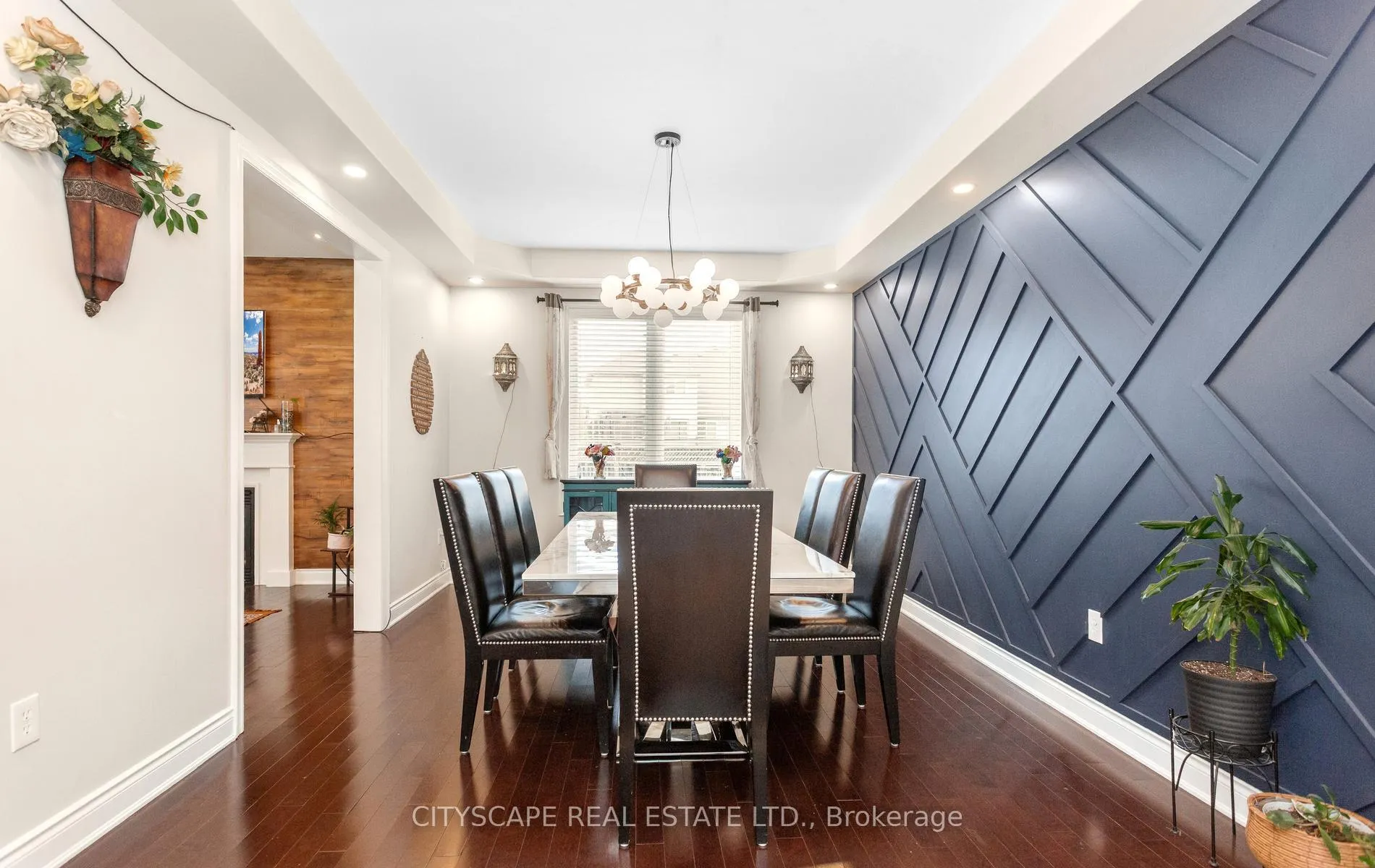Photo 9 of 20 Lands Court, Cambridge, Silver Heights — HOMEH