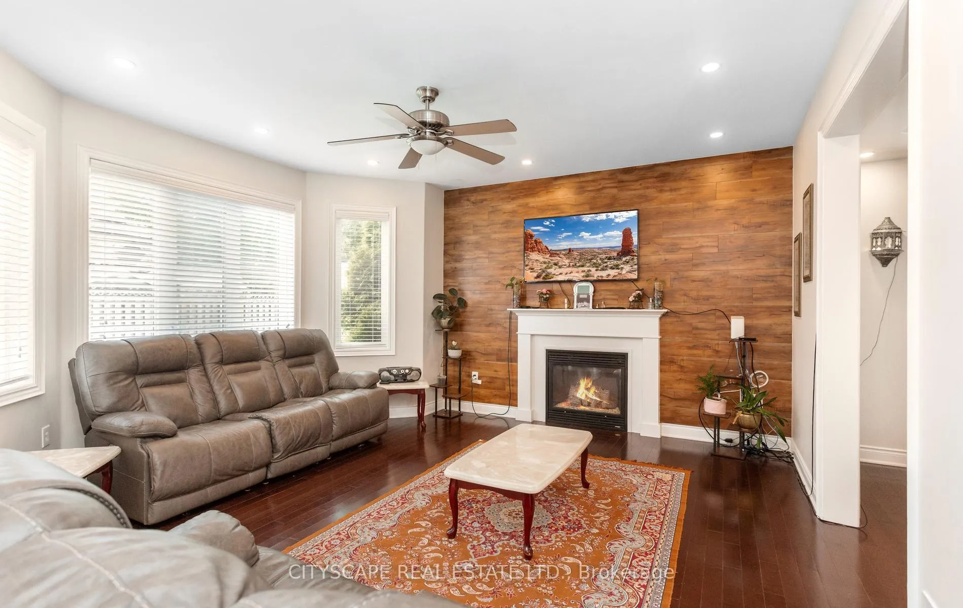 Photo 12 of 20 Lands Court, Cambridge, Silver Heights — HOMEH