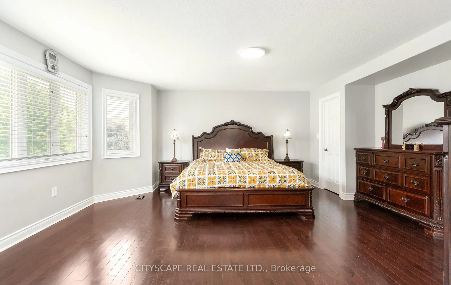 Photo 21 of 20 Lands Court, Cambridge, Silver Heights — HOMEH