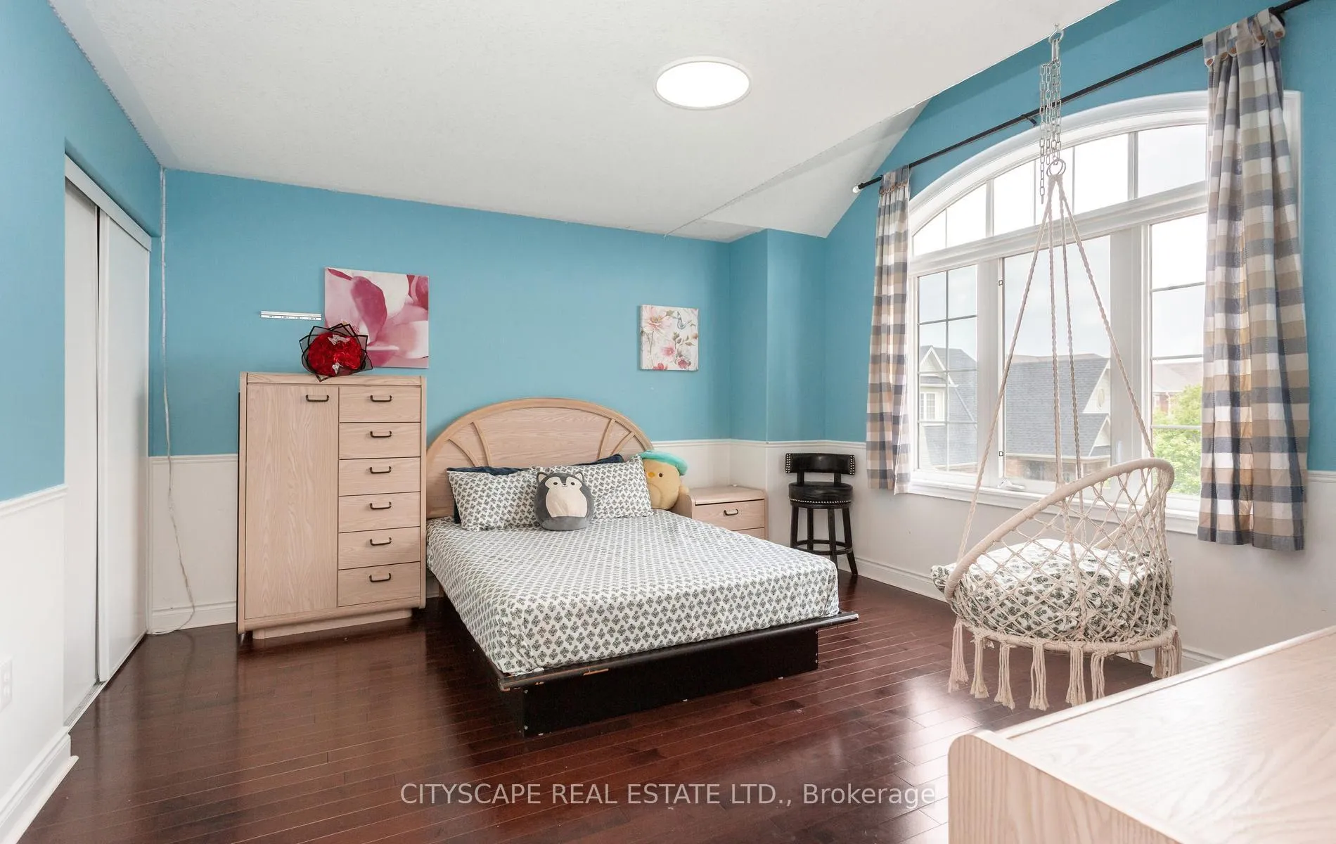Photo 31 of 20 Lands Court, Cambridge, Silver Heights — HOMEH