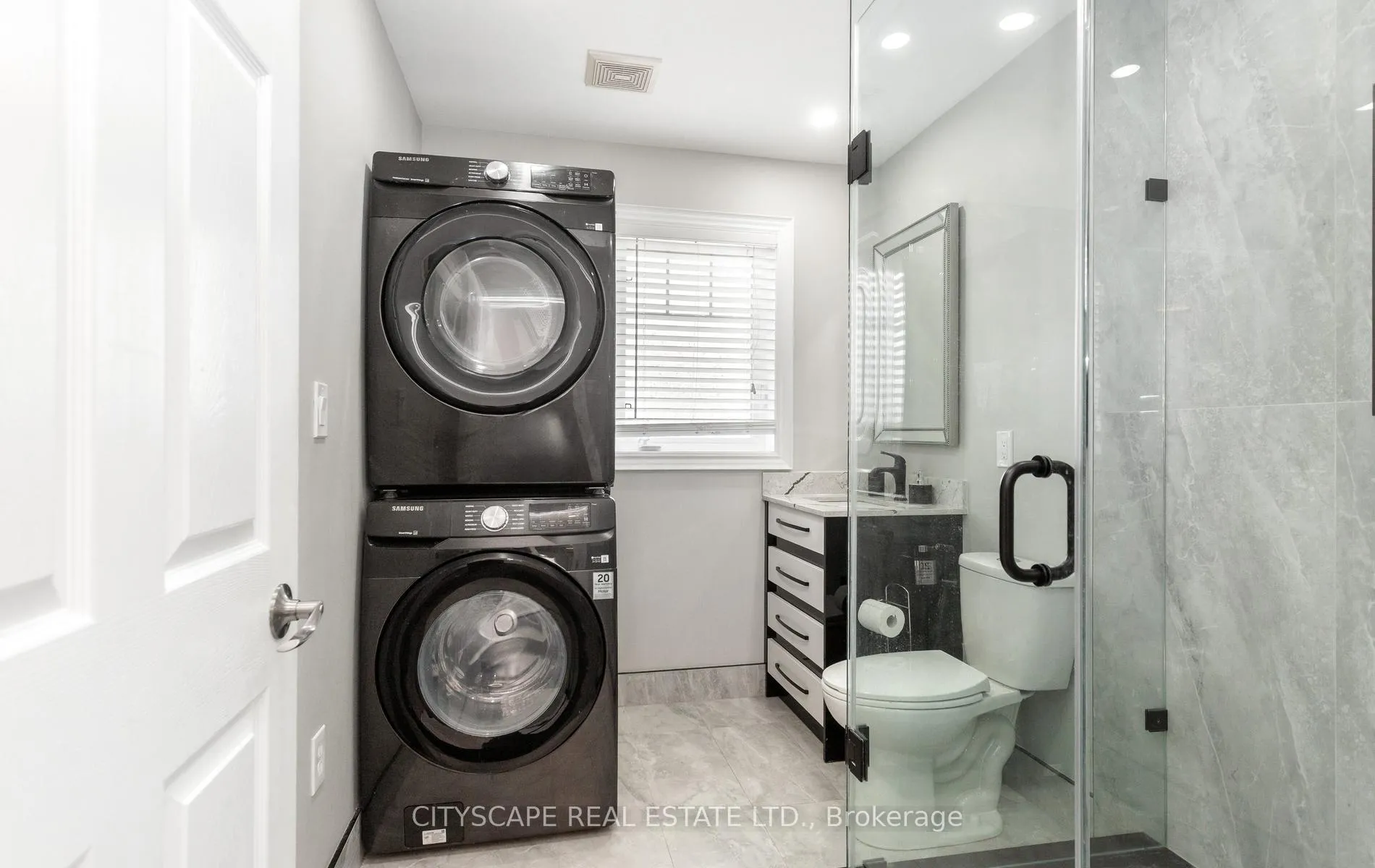 Photo 33 of 20 Lands Court, Cambridge, Silver Heights — HOMEH