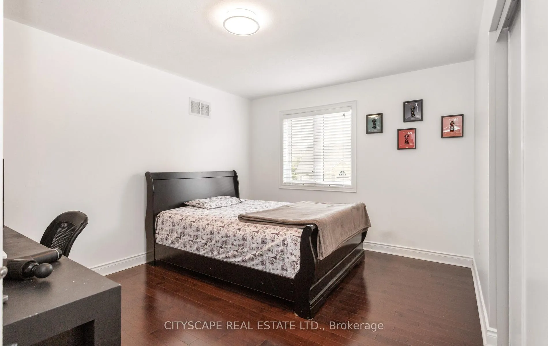 Photo 34 of 20 Lands Court, Cambridge, Silver Heights — HOMEH