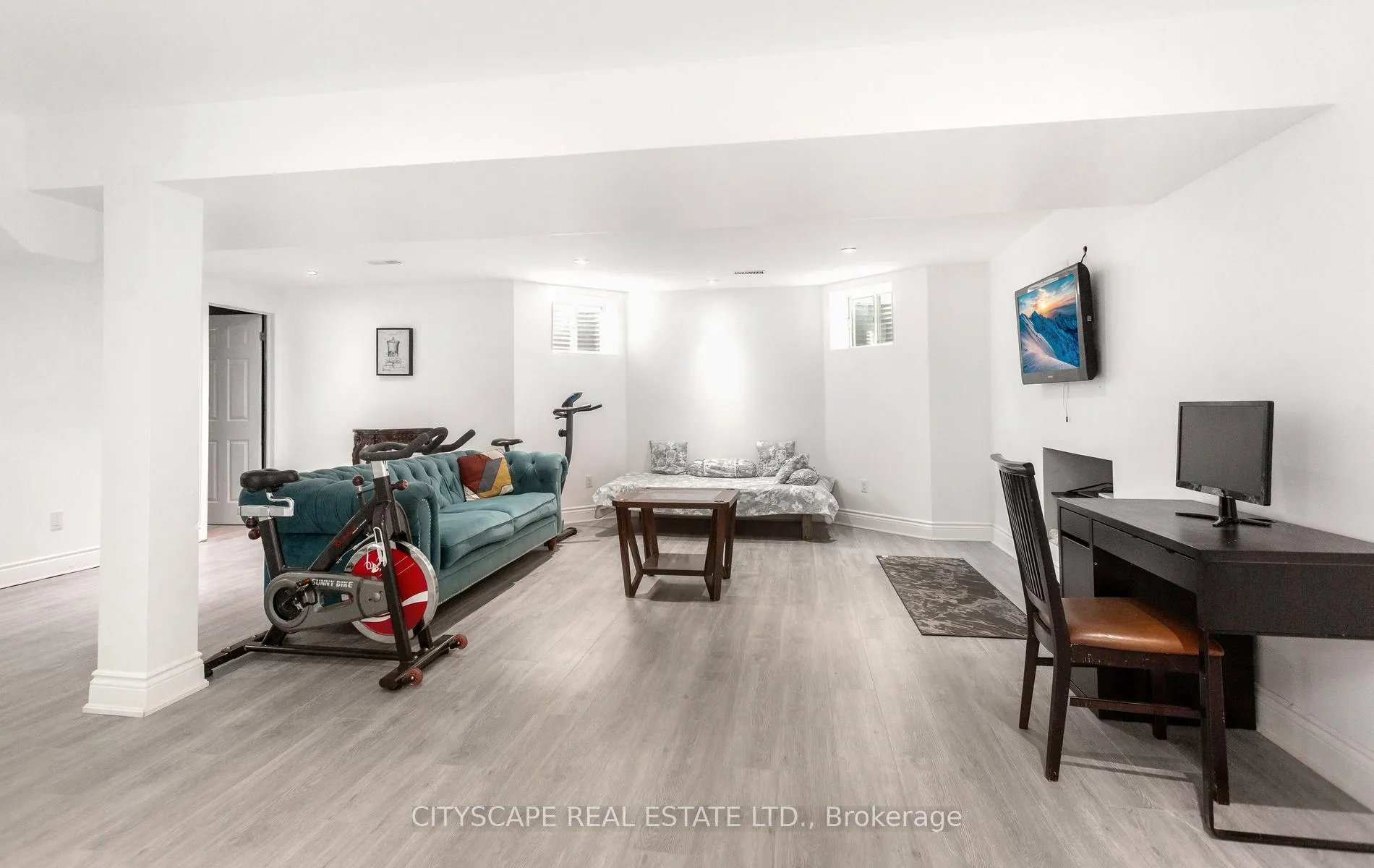 Photo 36 of 20 Lands Court, Cambridge, Silver Heights — HOMEH