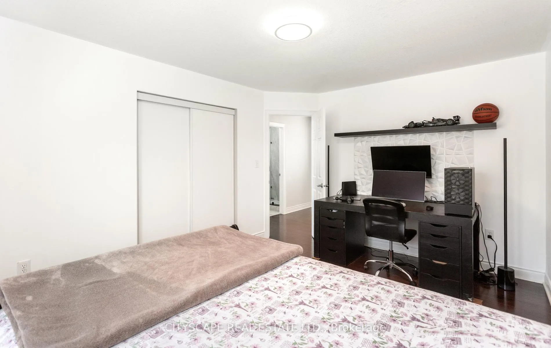 Photo 42 of 20 Lands Court, Cambridge, Silver Heights — HOMEH