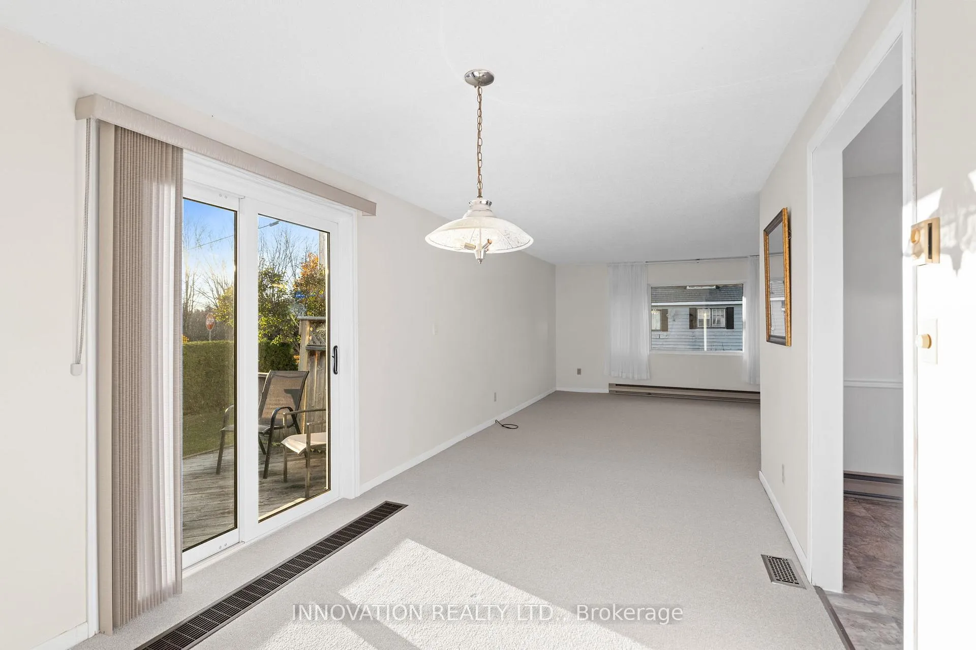 Photo 15 of 108 Crossland Drive, Ottawa, Fitzroy — HOMEH