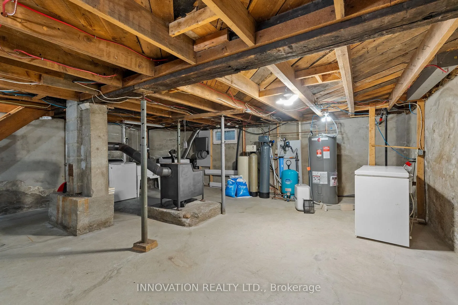 Photo 35 of 108 Crossland Drive, Ottawa, Fitzroy — HOMEH