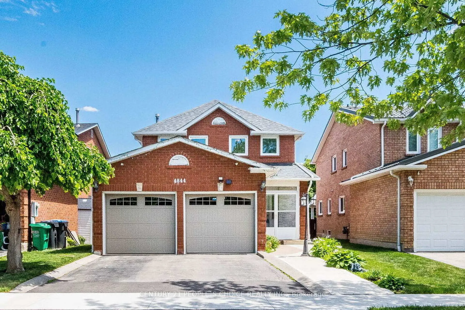 Front of 4844 Owl Circle