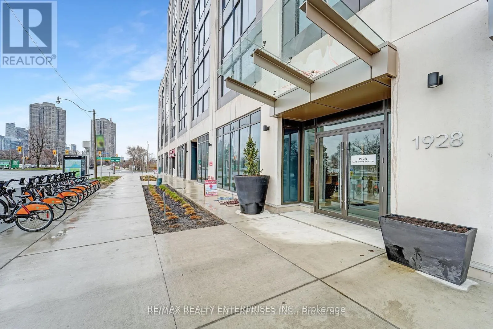 Photo 3 of Unit 4005, 1928 Lakeshore Boulevard W, Toronto, South Parkdale — HOMEH