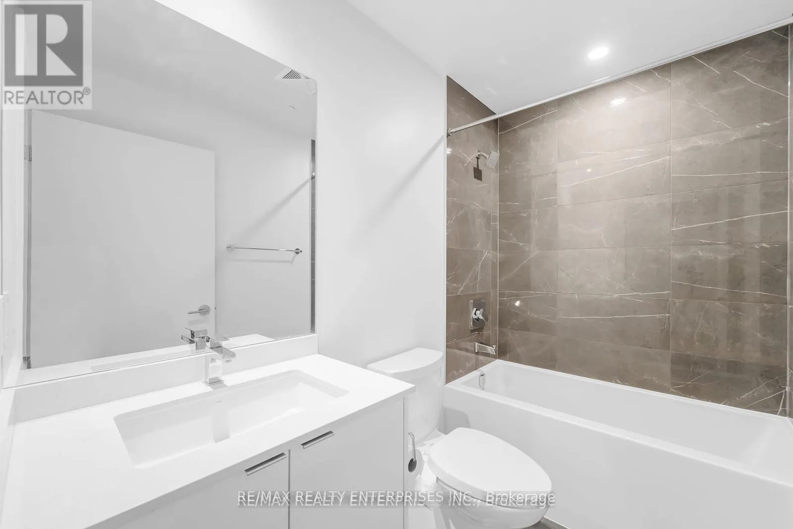 Photo 13 of Unit 4005, 1928 Lakeshore Boulevard W, Toronto, South Parkdale — HOMEH