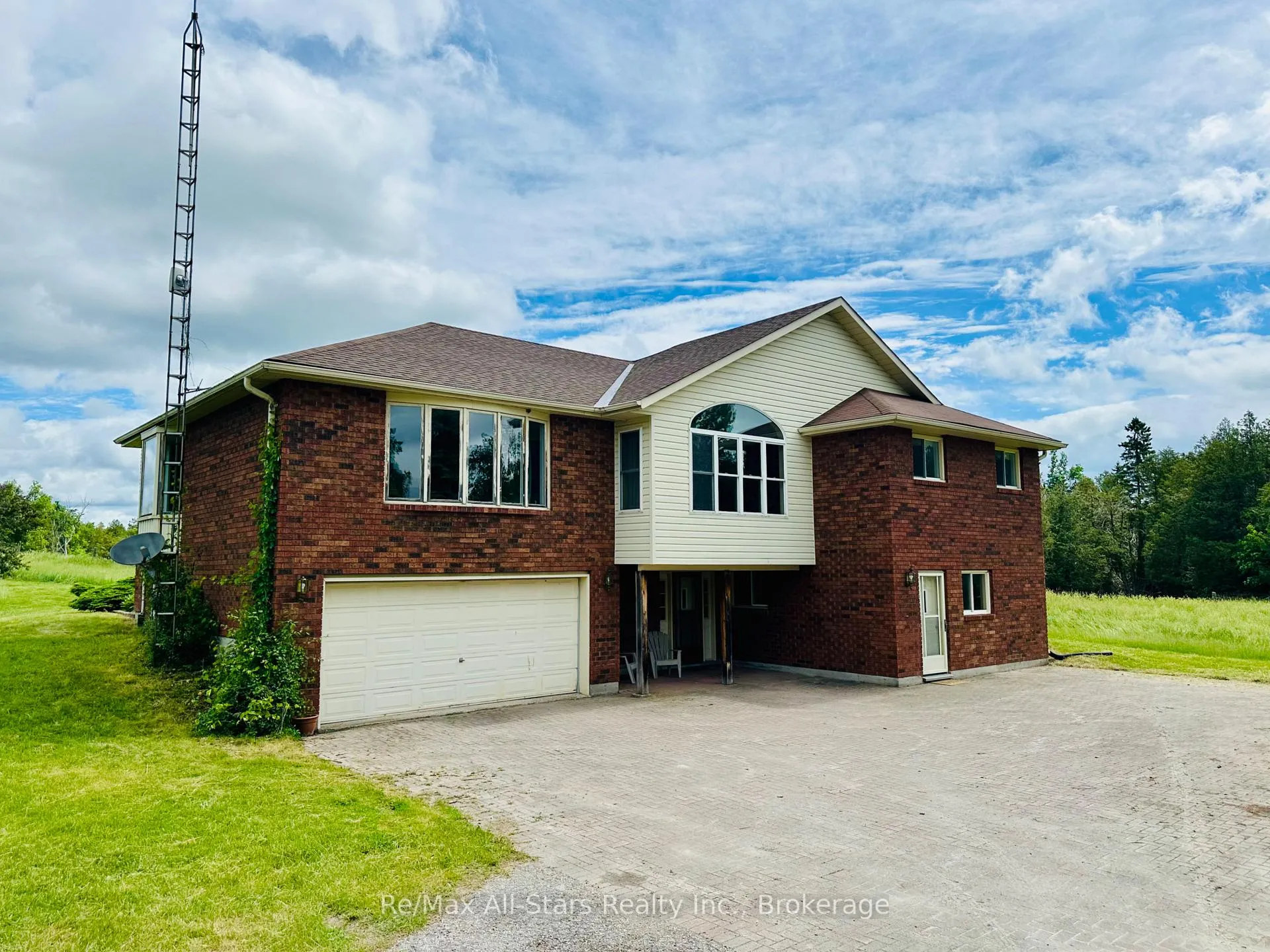 Photo 1 of 272 Providence Road, Kawartha Lakes, Verulam — HOMEH