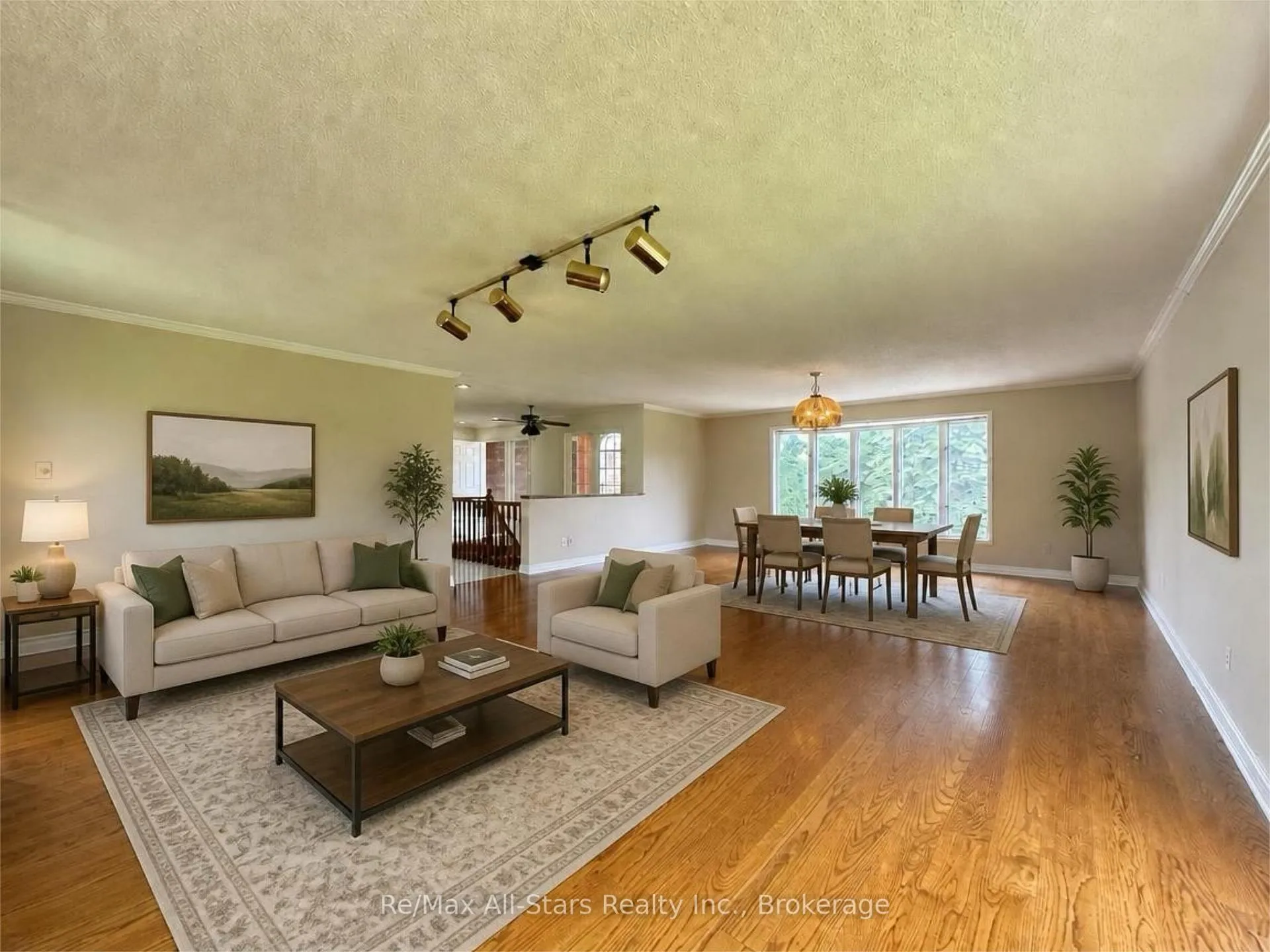 Photo 3 of 272 Providence Road, Kawartha Lakes, Verulam — HOMEH