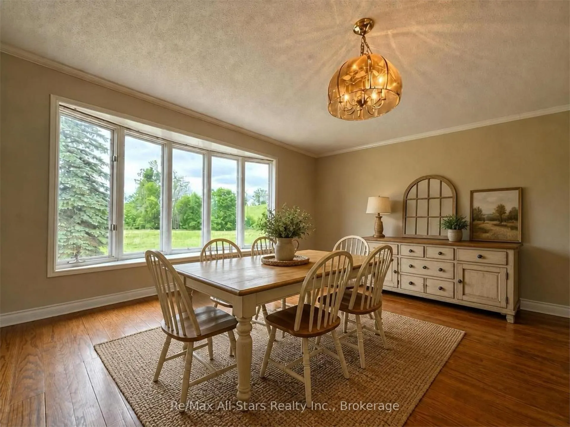 Photo 4 of 272 Providence Road, Kawartha Lakes, Verulam — HOMEH