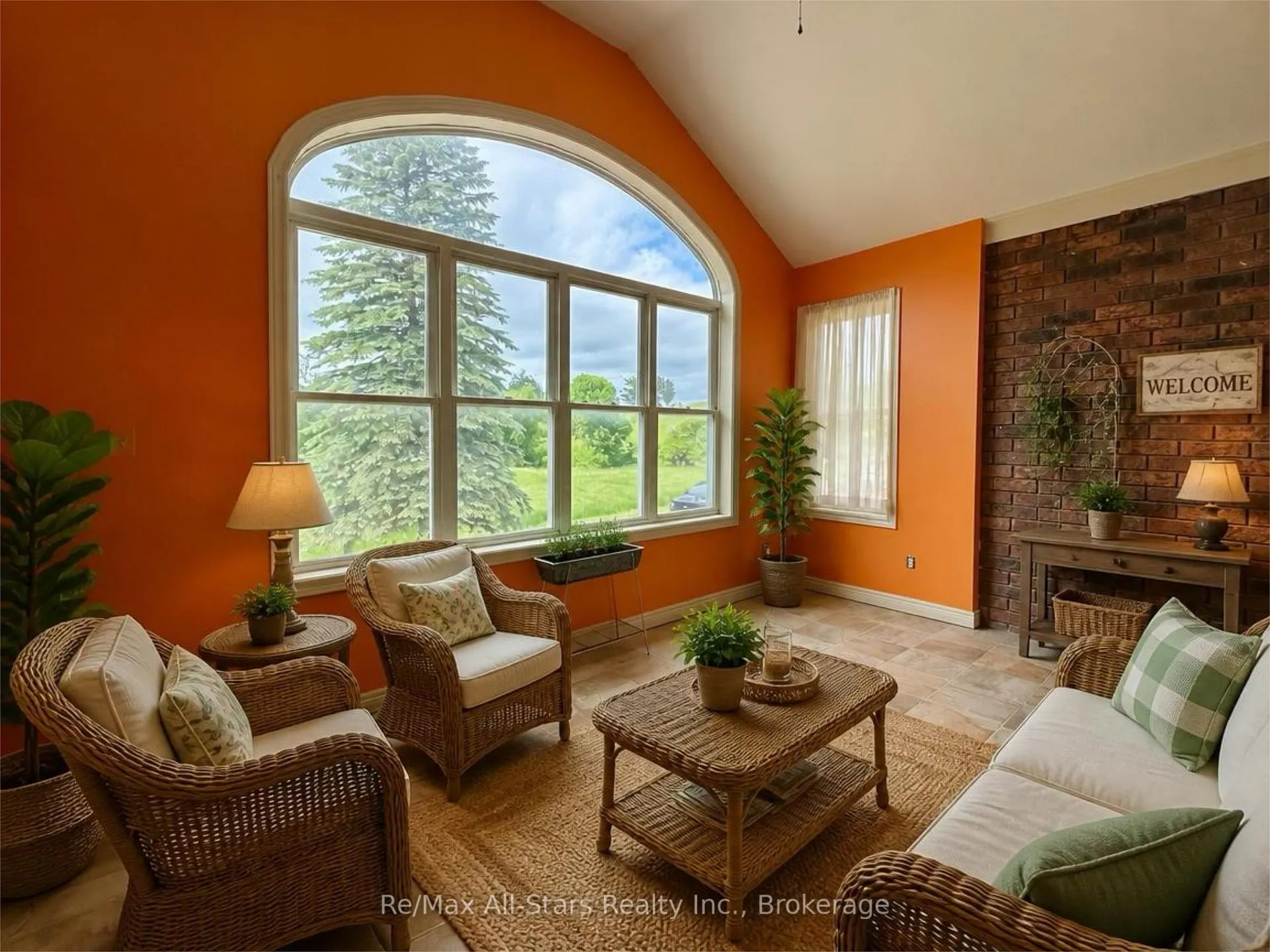 Photo 7 of 272 Providence Road, Kawartha Lakes, Verulam — HOMEH