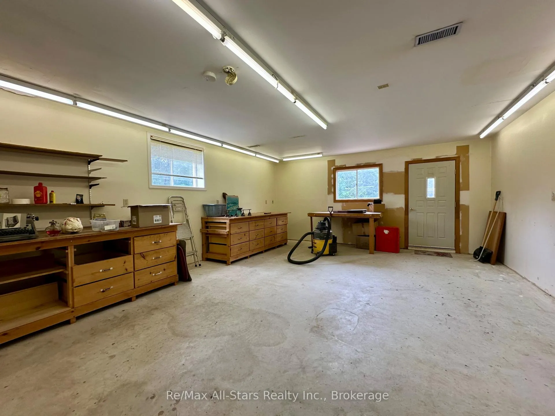 Photo 20 of 272 Providence Road, Kawartha Lakes, Verulam — HOMEH