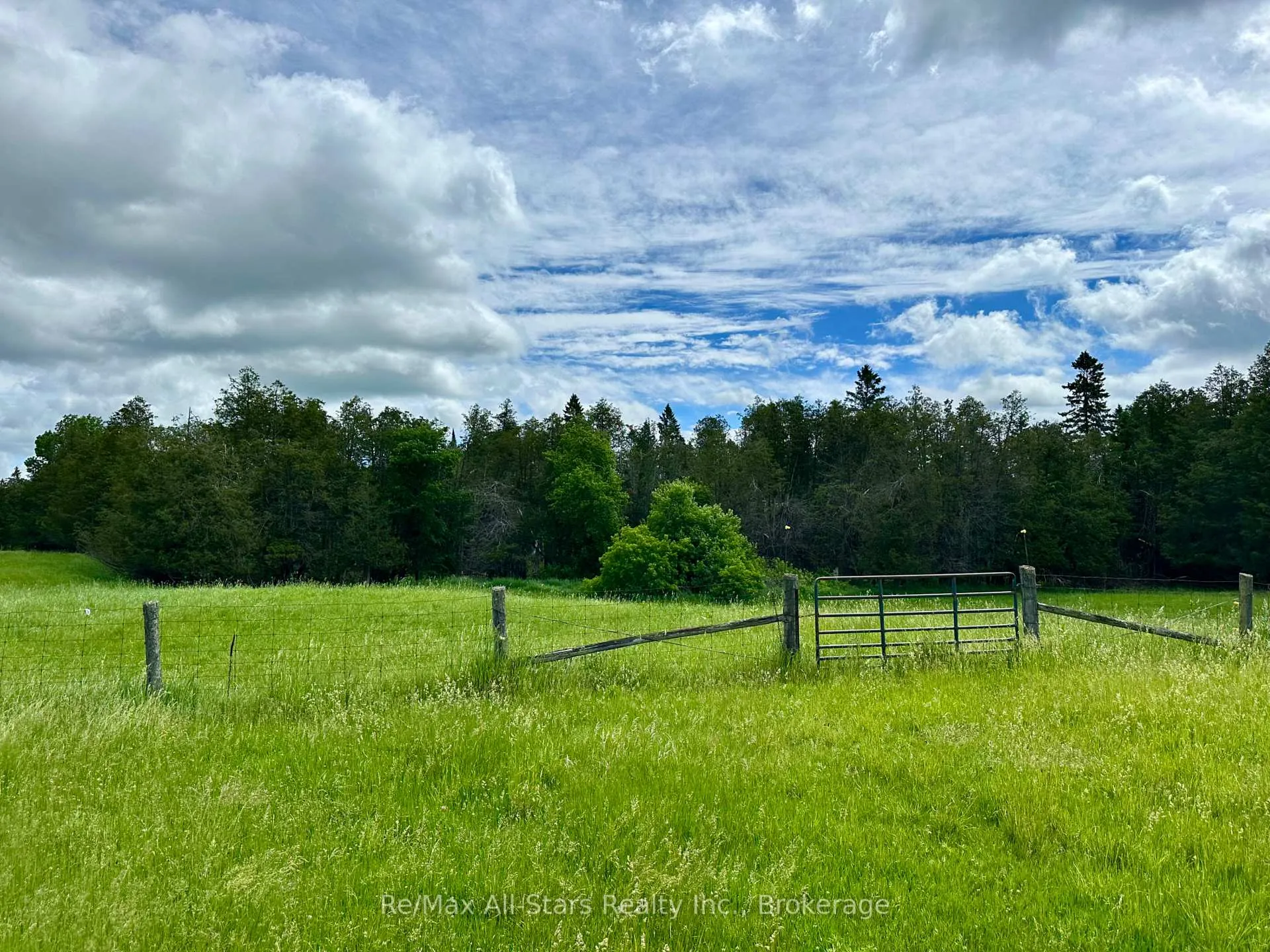 Photo 24 of 272 Providence Road, Kawartha Lakes, Verulam — HOMEH