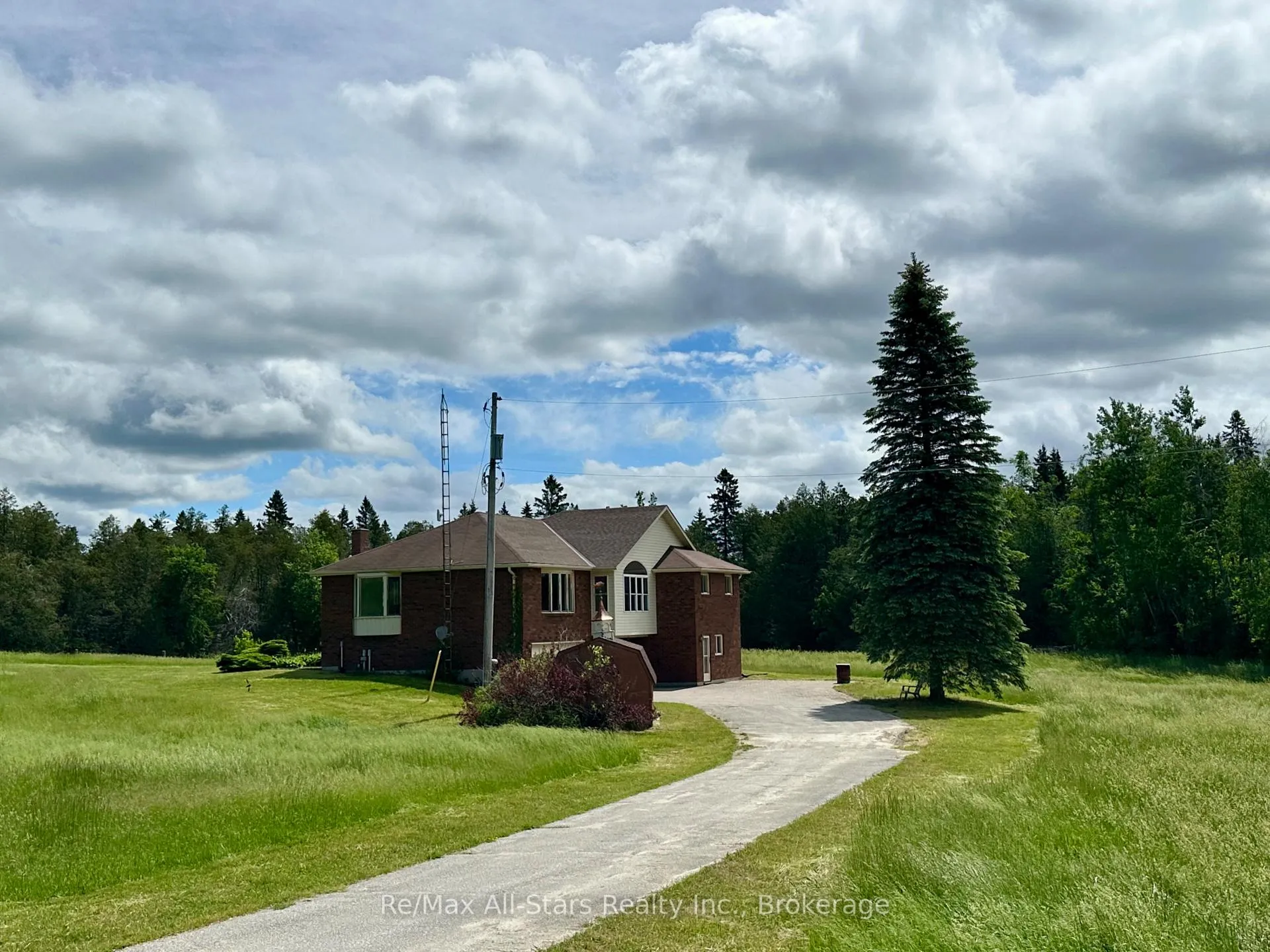 Photo 26 of 272 Providence Road, Kawartha Lakes, Verulam — HOMEH