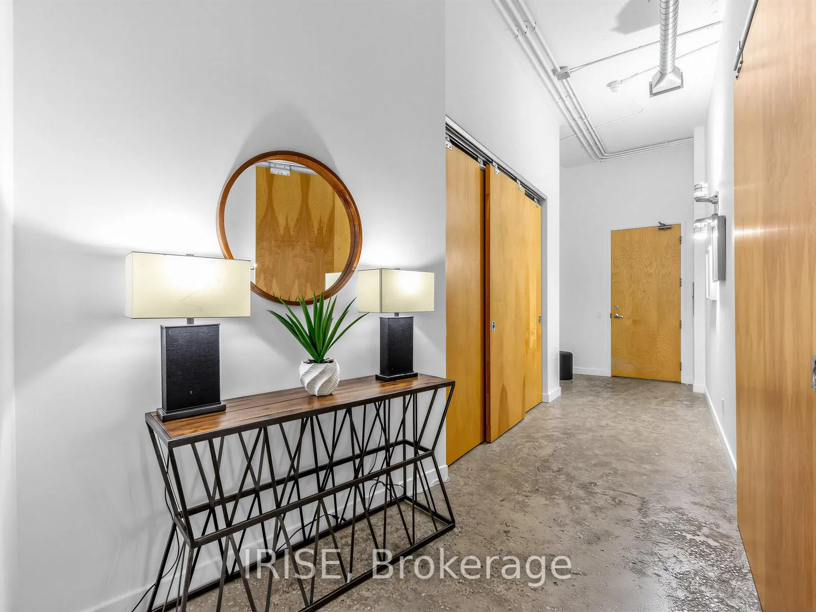 Photo 3 of Unit 921, 155 Dalhousie Street, Toronto, Church-Yonge Corridor — HOMEH