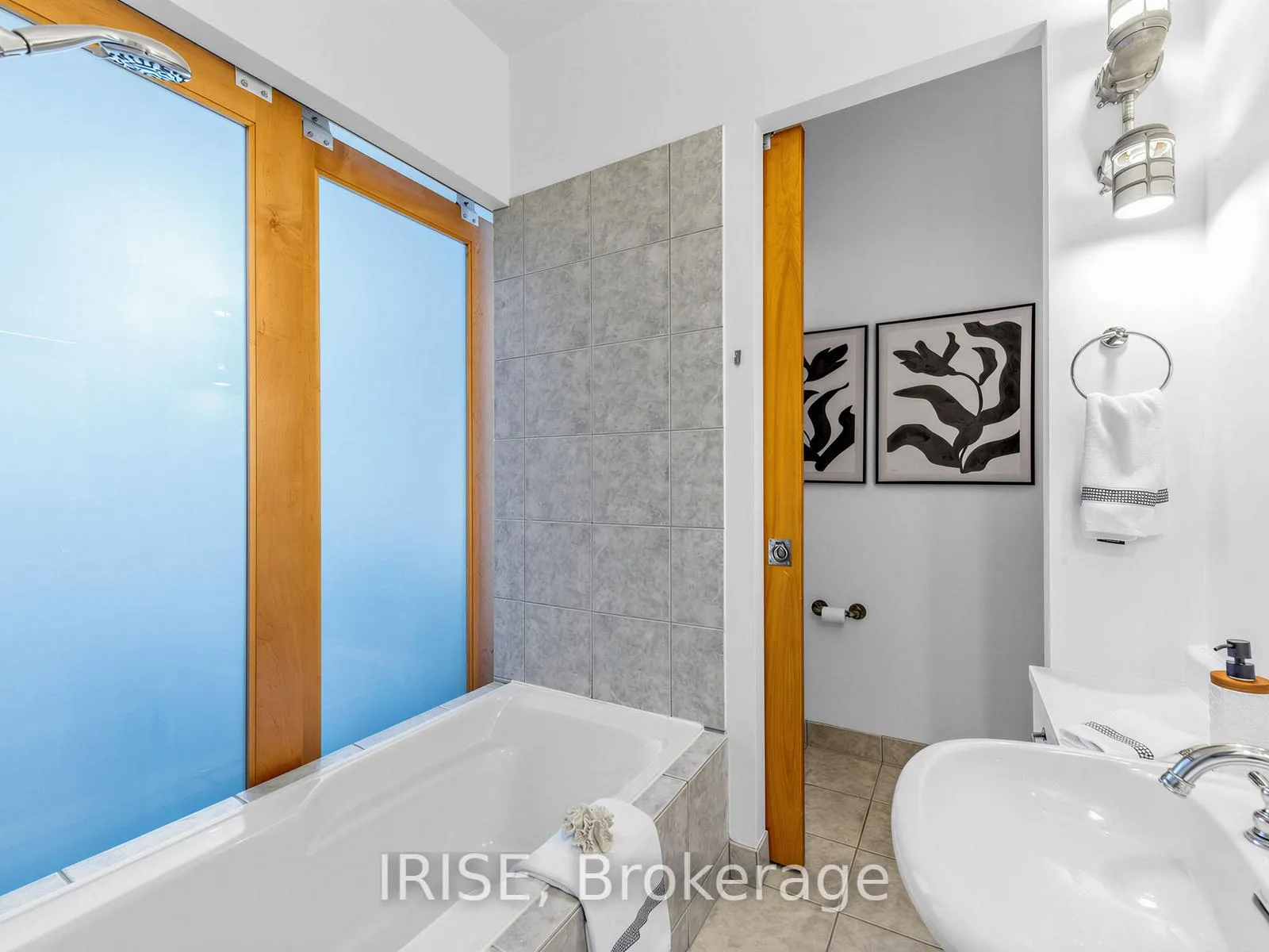 Photo 22 of Unit 921, 155 Dalhousie Street, Toronto, Church-Yonge Corridor — HOMEH