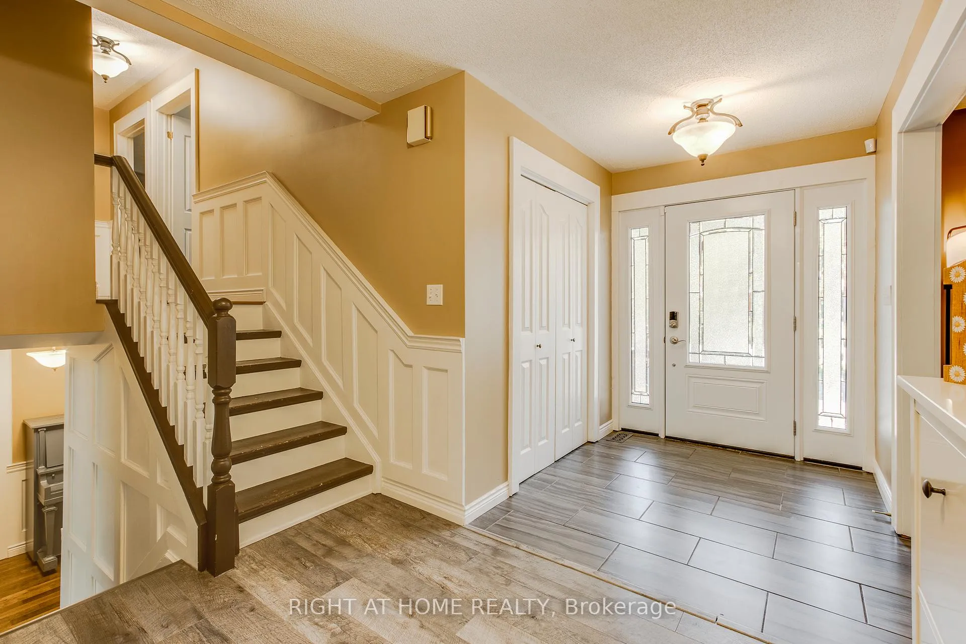 Photo 2 of 119 Timcourt Drive, Tiny, Rural Tiny — HOMEH