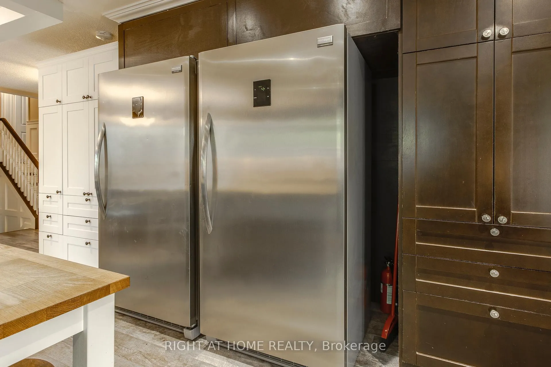 Photo 6 of 119 Timcourt Drive, Tiny, Rural Tiny — HOMEH