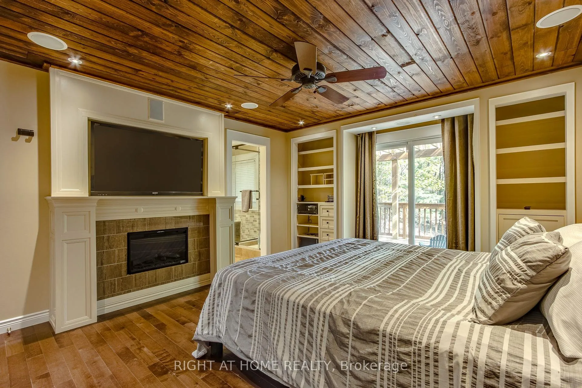 Photo 8 of 119 Timcourt Drive, Tiny, Rural Tiny — HOMEH