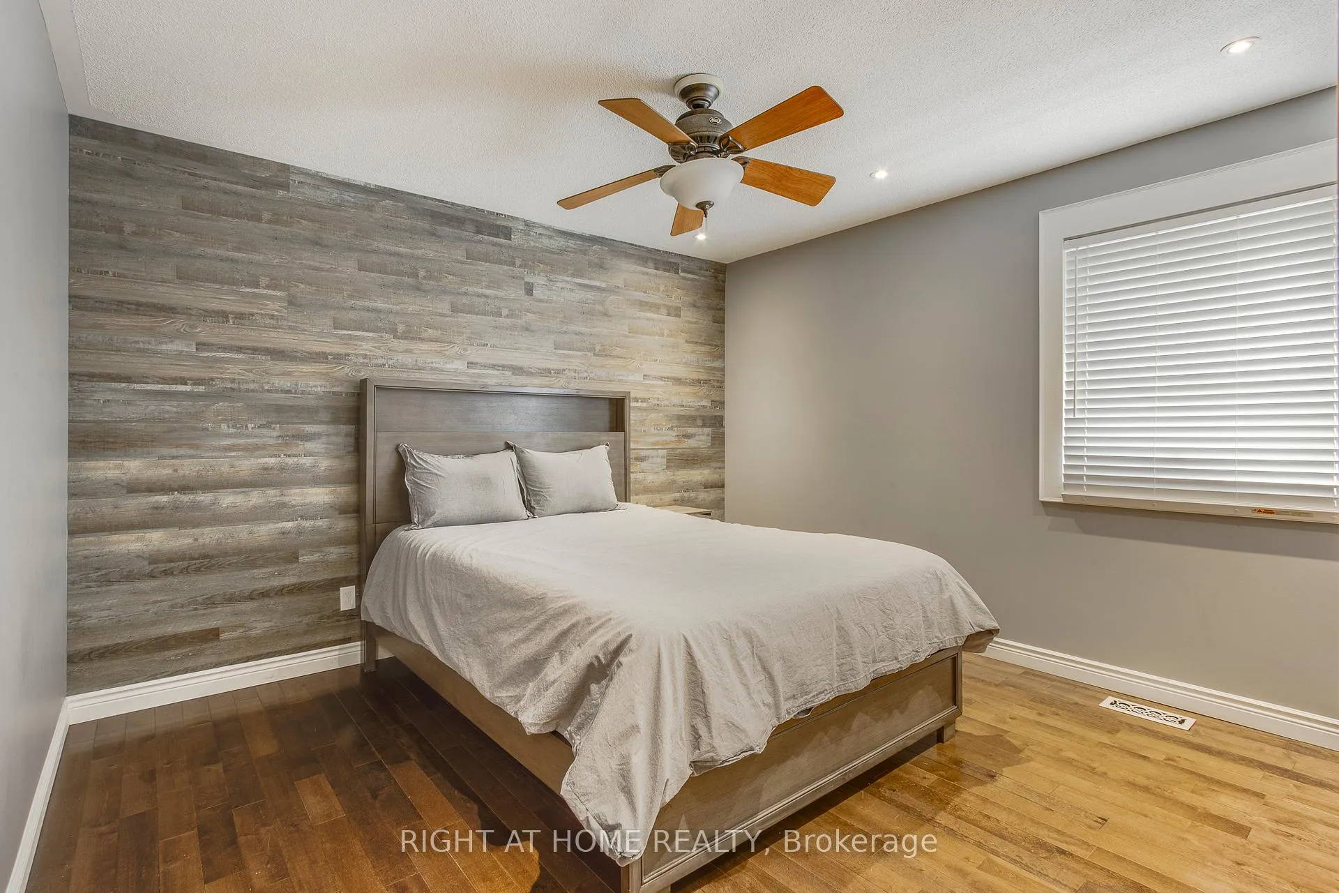 Photo 11 of 119 Timcourt Drive, Tiny, Rural Tiny — HOMEH
