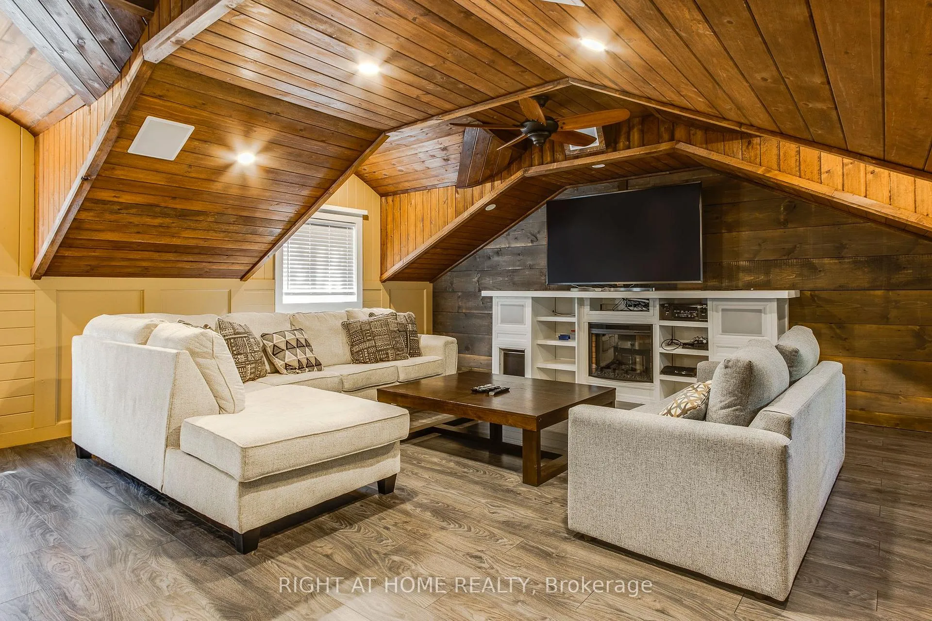 Photo 18 of 119 Timcourt Drive, Tiny, Rural Tiny — HOMEH