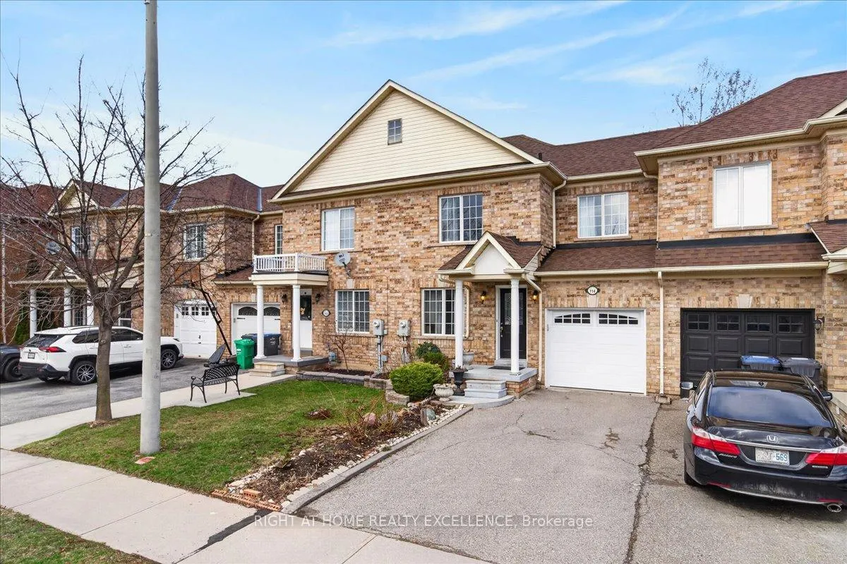 Photo 2 of 114 Tianalee Crescent, Brampton, Fletcher's Meadow — HOMEH