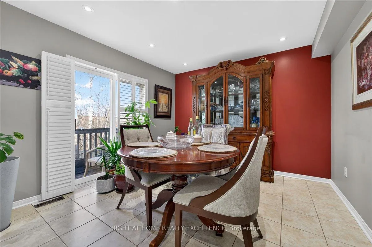 Photo 20 of 114 Tianalee Crescent, Brampton, Fletcher's Meadow — HOMEH