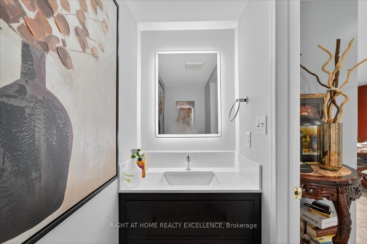 Photo 24 of 114 Tianalee Crescent, Brampton, Fletcher's Meadow — HOMEH