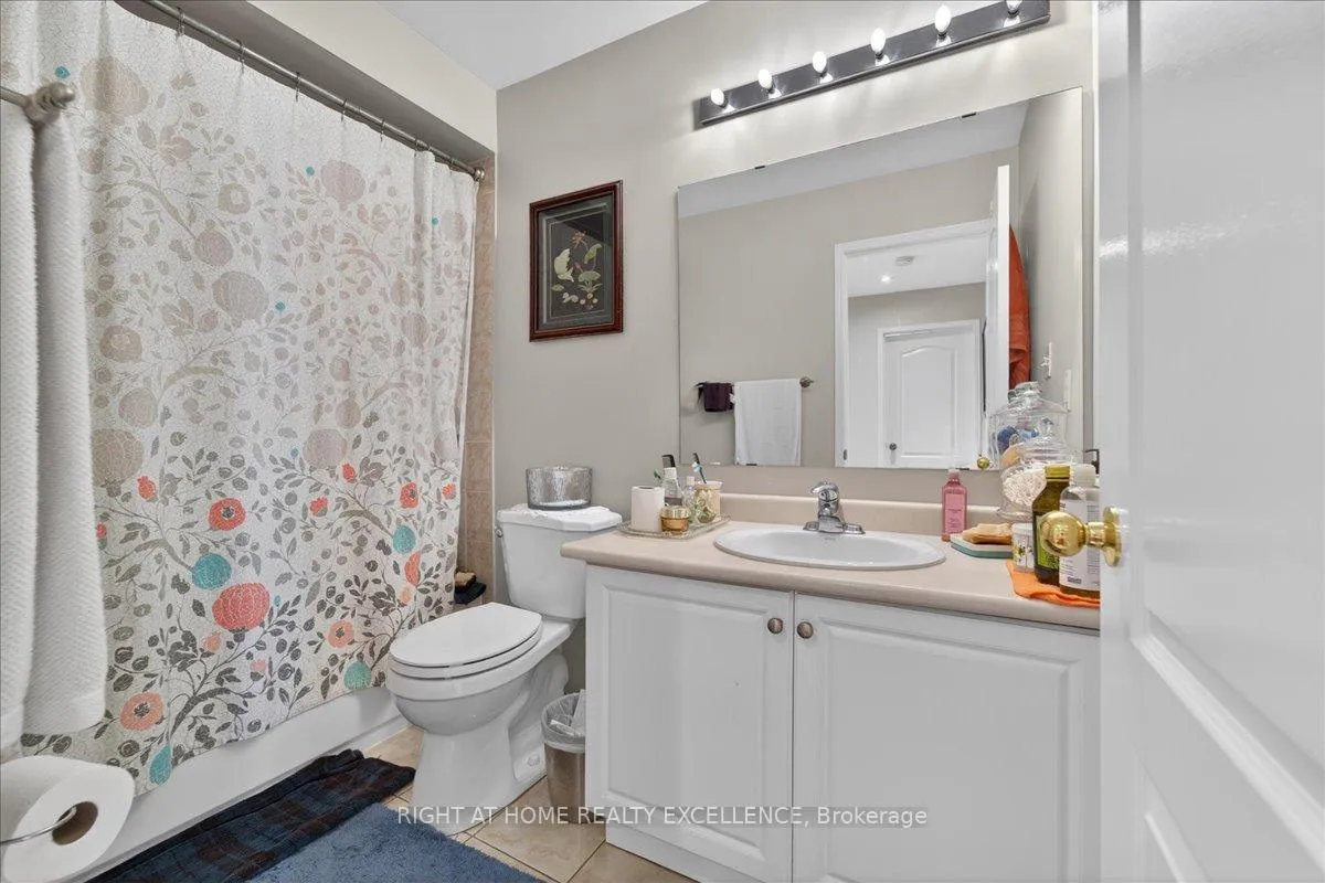 Photo 34 of 114 Tianalee Crescent, Brampton, Fletcher's Meadow — HOMEH