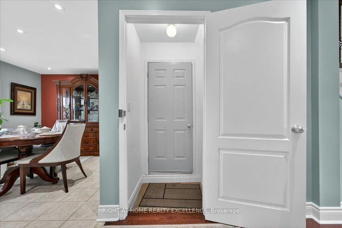 Photo 39 of 114 Tianalee Crescent, Brampton, Fletcher's Meadow — HOMEH